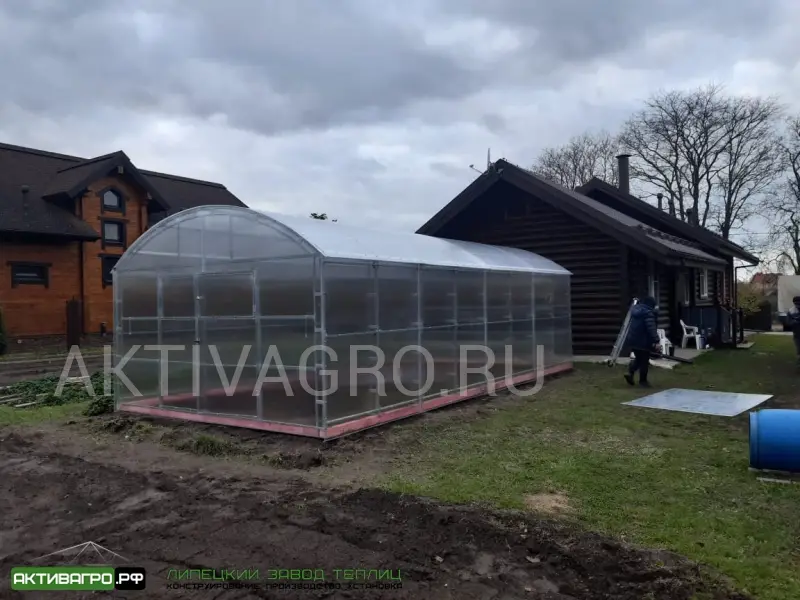 Теплица Ударница Благодатная, ширина 4/5 м, труба 40х20 + 20х20 Теплица Ударница Благодатная, ширина 4/5 м, труба 40х20 + 20х20