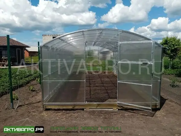 Теплица Ударница Благодатная, ширина 3/3.5 м, труба 40х20 + 20х20 Теплица Ударница Благодатная, ширина 3/3.5 м, труба 40х20 + 20х20