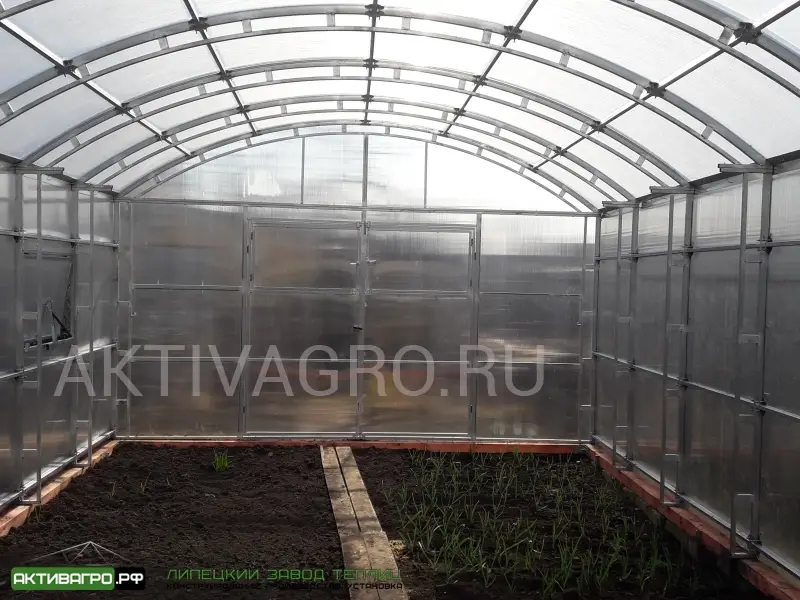 Теплица Ударница Благодатная, ширина 4/5 м, труба 40х20 + 20х20 Теплица Ударница Благодатная, ширина 4/5 м, труба 40х20 + 20х20